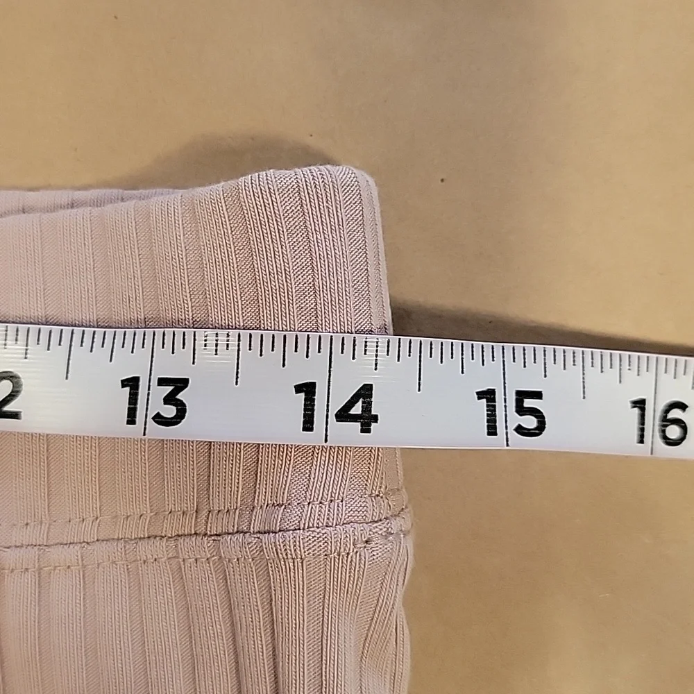 Nike Size M Creamy Beige Chill Knit Mid Rise Ribbed Flare Leg Pants